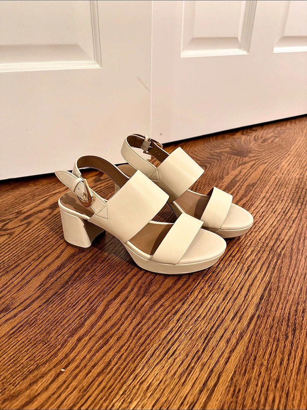 Aerosoles Camera Platform Sandal Cream US 7.5